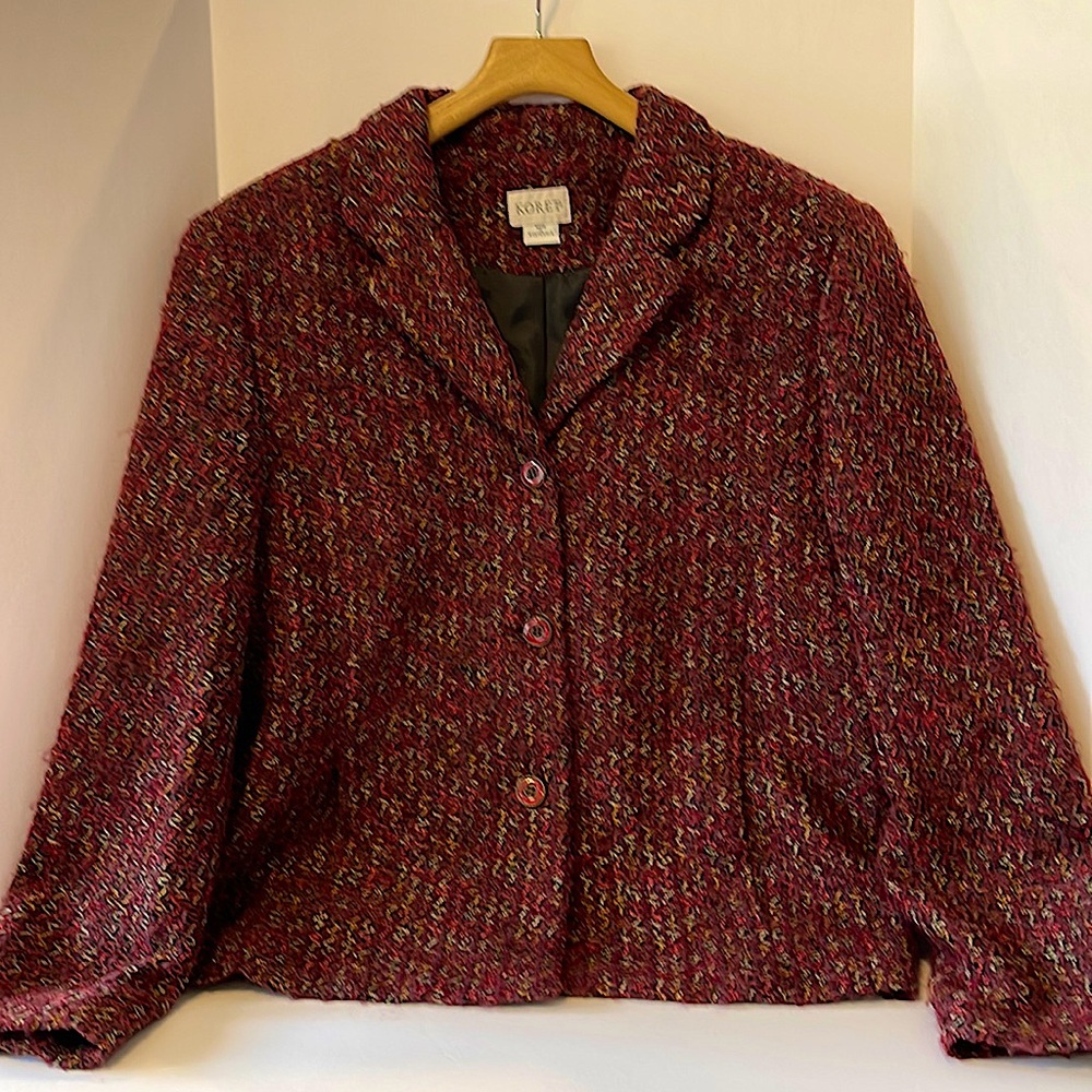Koret Dark Red Ladies Button Down Mohair Blazer. Lined with Pockets.